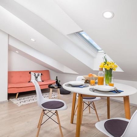 Bella Ciao Apartments Rijeka Exteriör bild