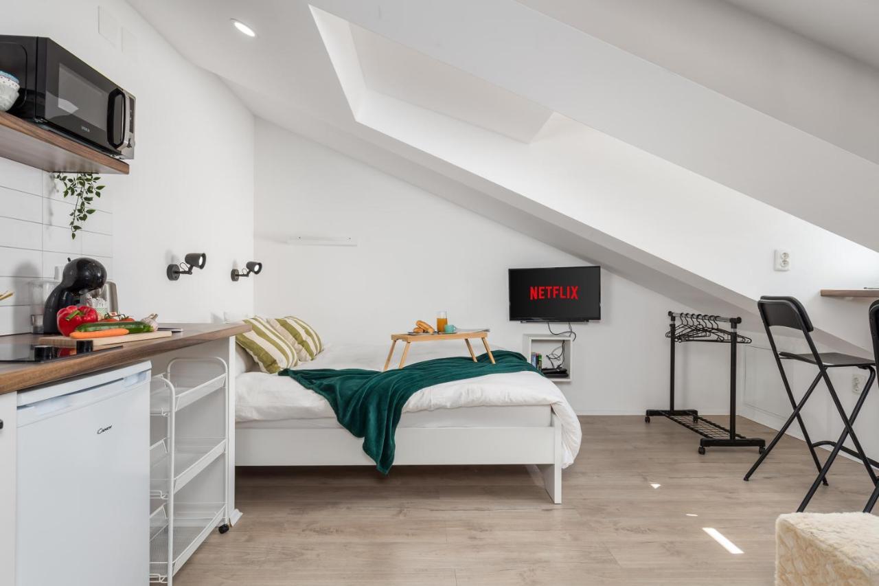 Bella Ciao Apartments Rijeka Exteriör bild
