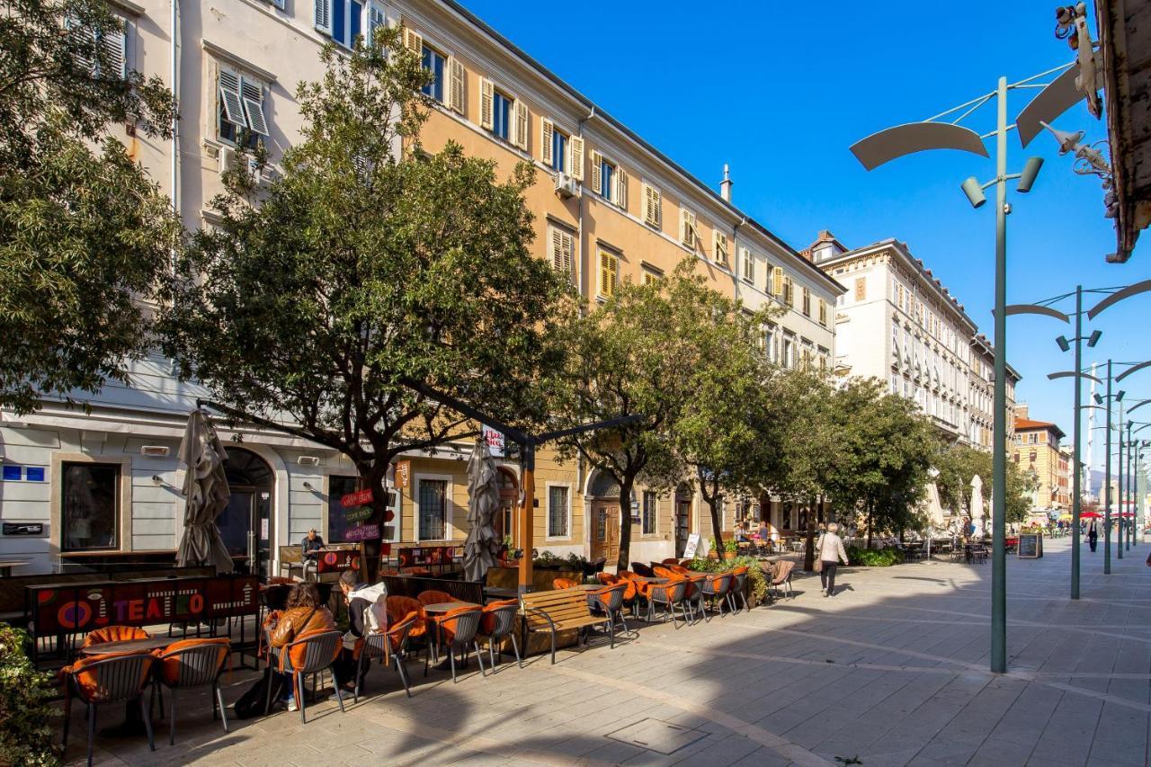Bella Ciao Apartments Rijeka Exteriör bild
