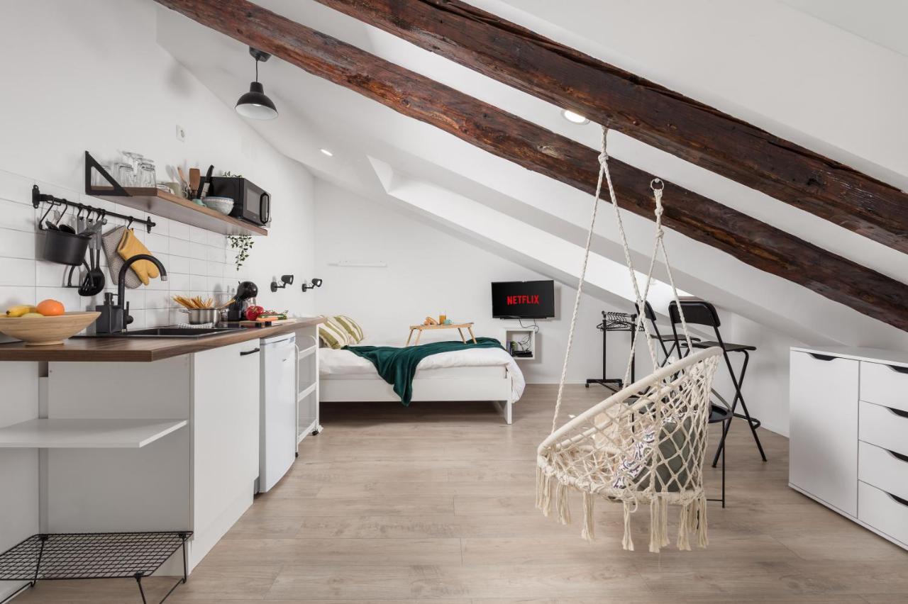 Bella Ciao Apartments Rijeka Exteriör bild
