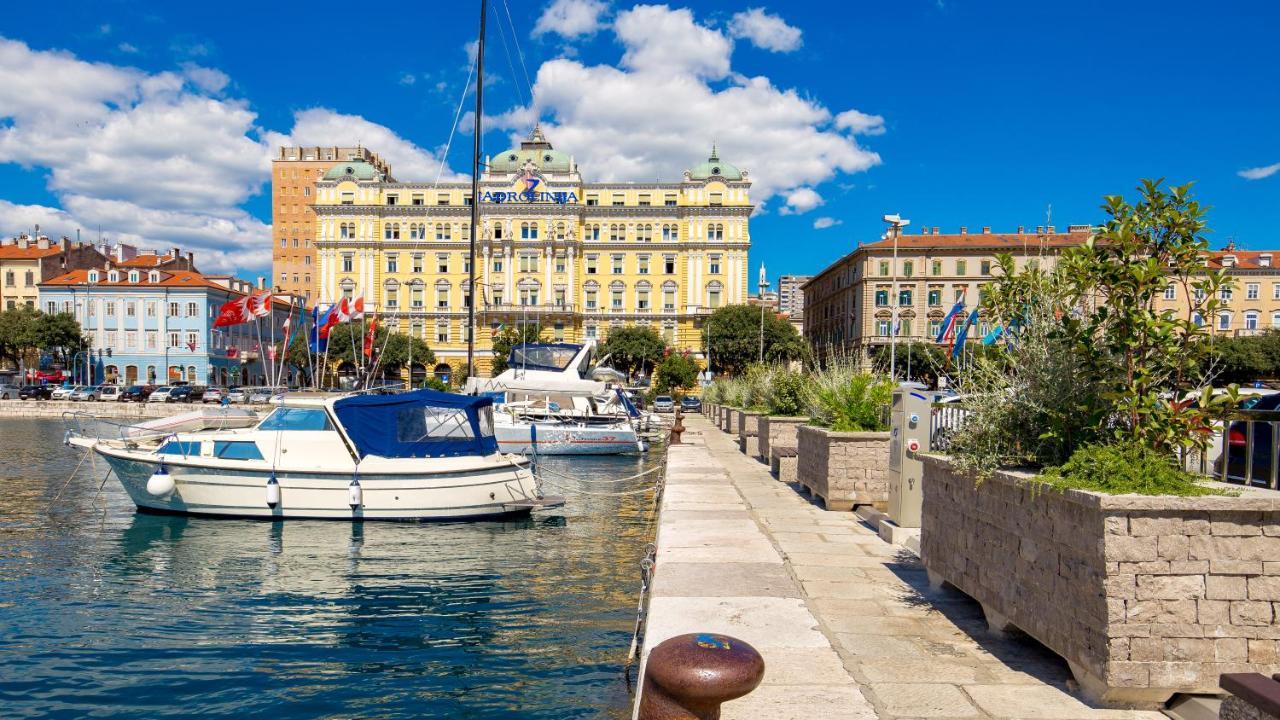 Bella Ciao Apartments Rijeka Exteriör bild